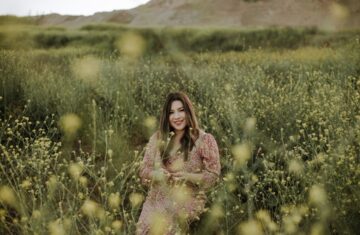 Photo yellow dress